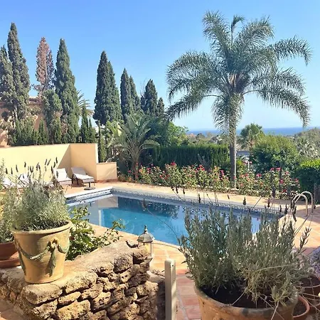 Casa Roca Elviria וילה *