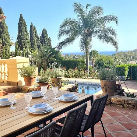 Casa Roca Elviria *