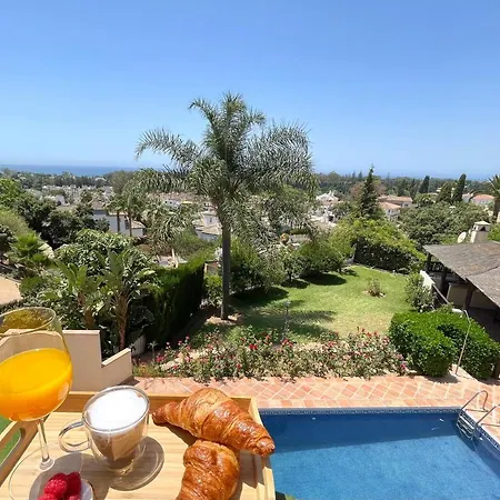 Casa Roca Elviria Villa *